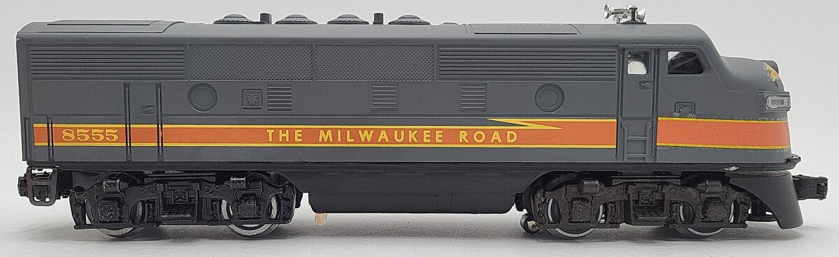 Lionel 6-8555 O Gauge Milwaukee Road F-3 Powered A Unit Diesel Locomotive EX/Box