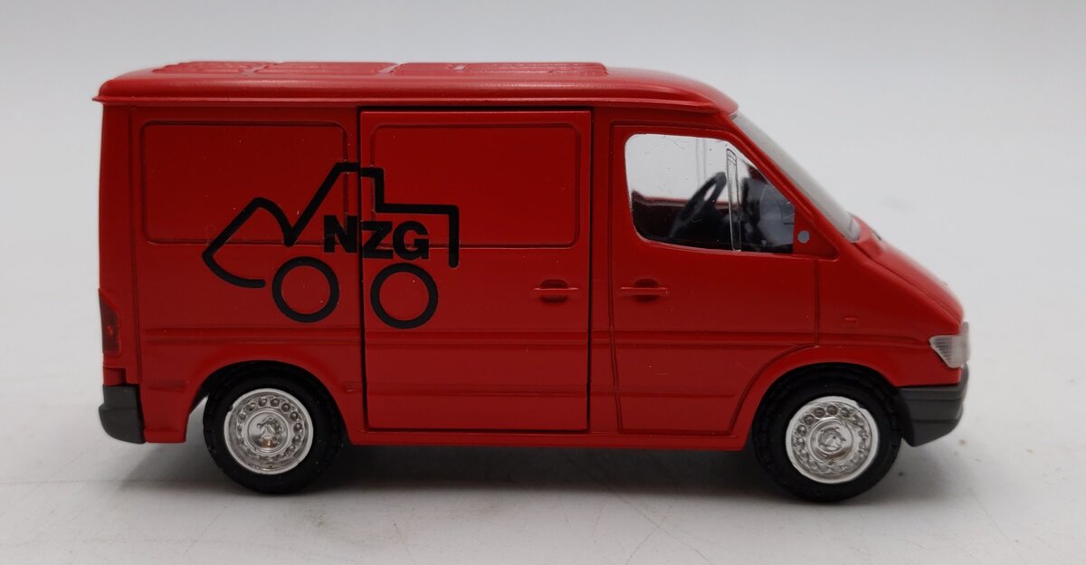 NZG 404 Modelle 1:43 Scale Mercedes-Benz Van - NZG Colors VG/Box