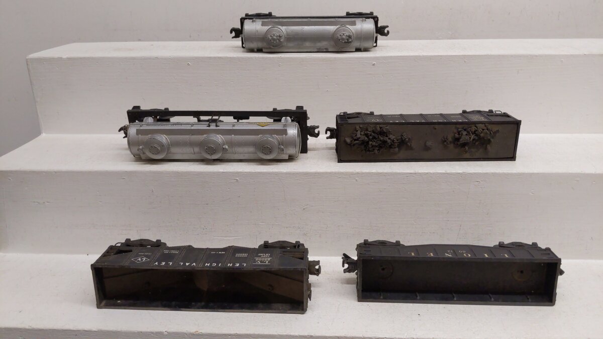 Lionel O Vintage Train Cars:  6456, 6456, 6012, 6415, 6465 [5]