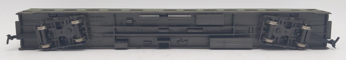 AHM 6401 HO Scale Northern Pacific 1930 Sleeper Passenger Car VG