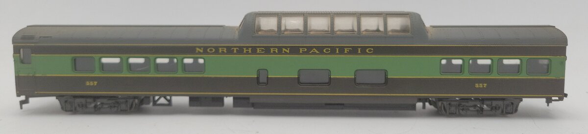 AHM 6444 HO Scale Northern Pacific Dome Passenger Car #557 EX