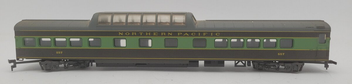 AHM 6444 HO Scale Northern Pacific Dome Passenger Car #557 EX