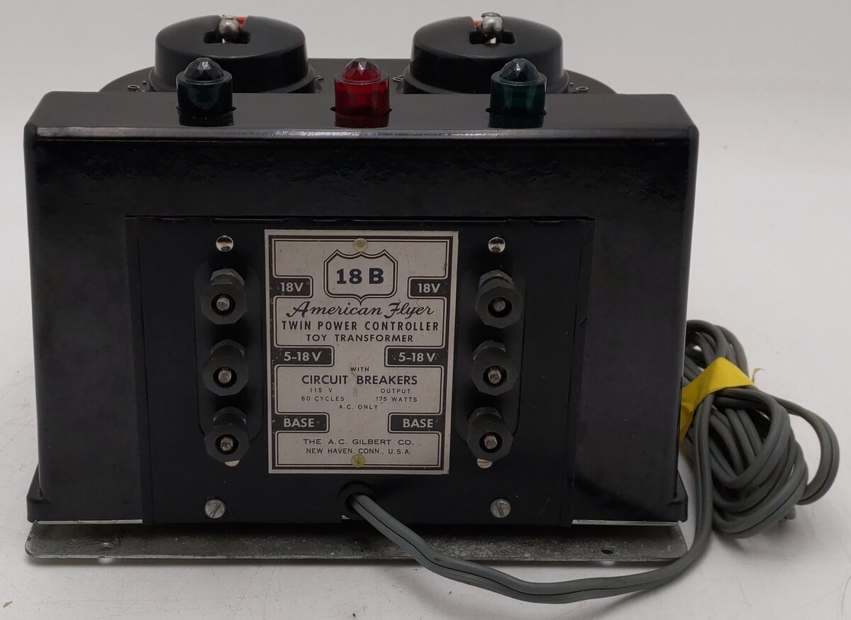 American Flyer 18B Vintage S 190 Watt Transformer - Runs 2 Trains VG/Box