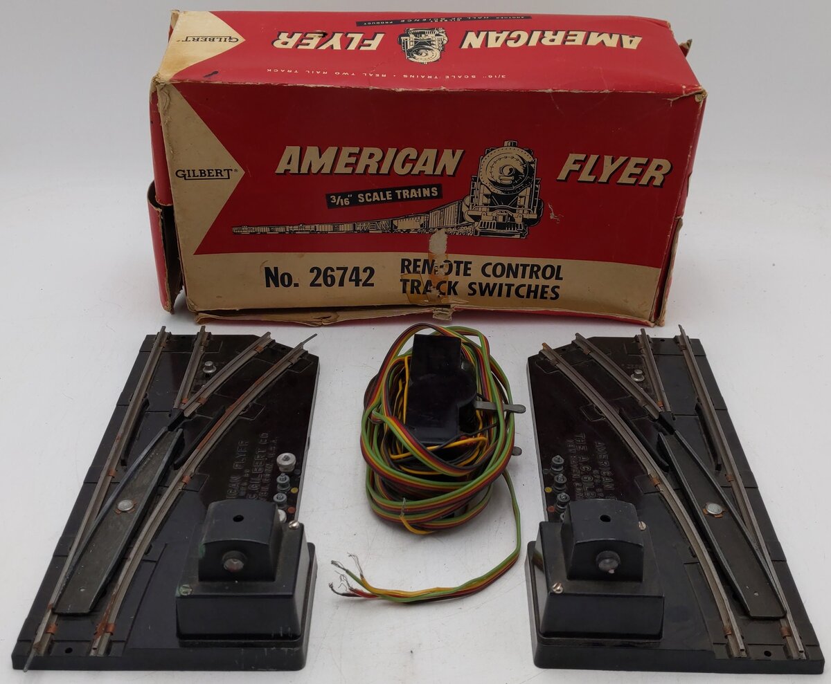 American Flyer 26742 Vintage S LH & RH Remote Switch Turnout Pair VG/Box