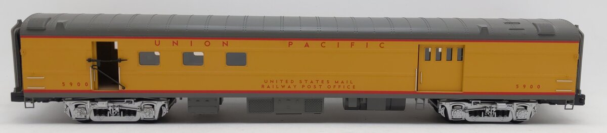 MTH 20-68148 O Gauge Union Pacific 70' ABS RPO Passenger Car (Smooth) #5900 EX/Box