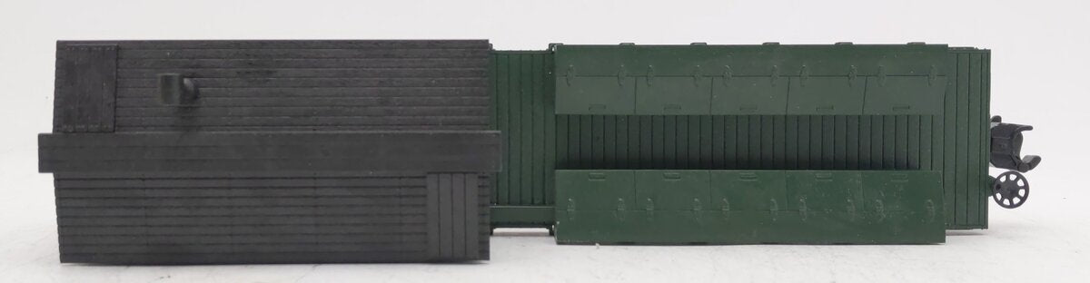 MTH 30-7913 O Gauge Northern Pacific Crane Tender Car #10970 EX/Box