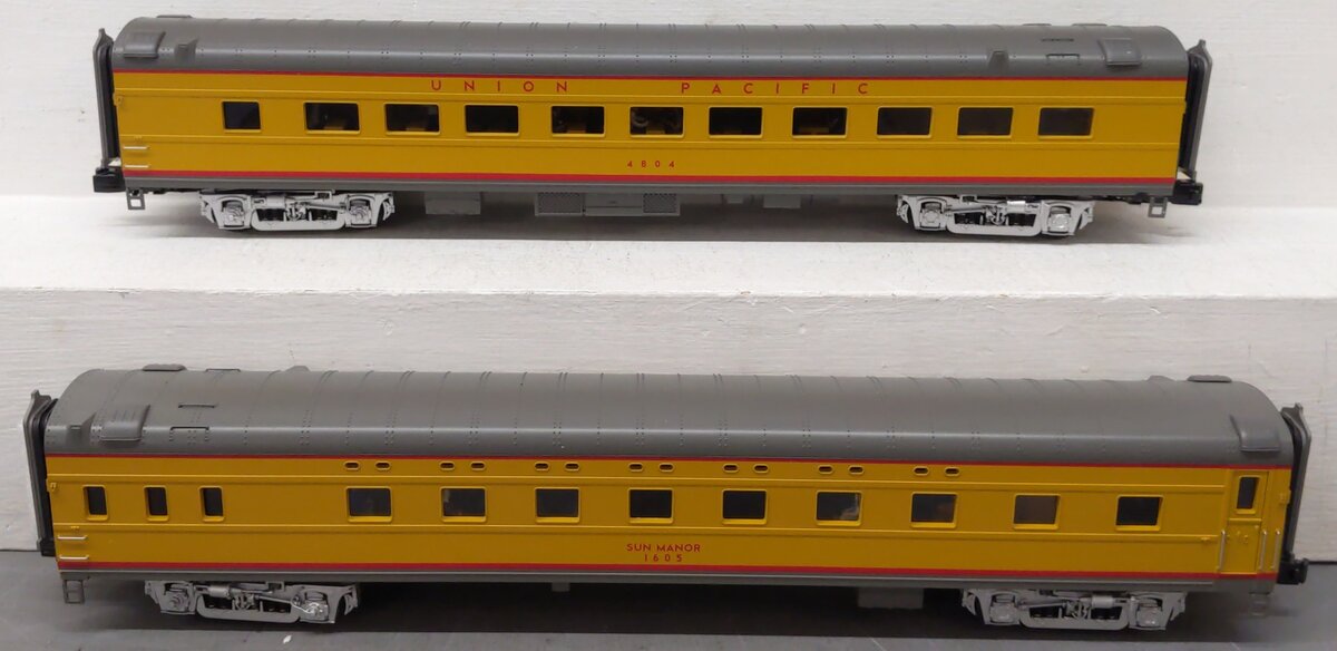 MTH 20-66148 O UP 70' Streamlined Sleeper/Diner Passenger Set (Set of 2) EX/Box