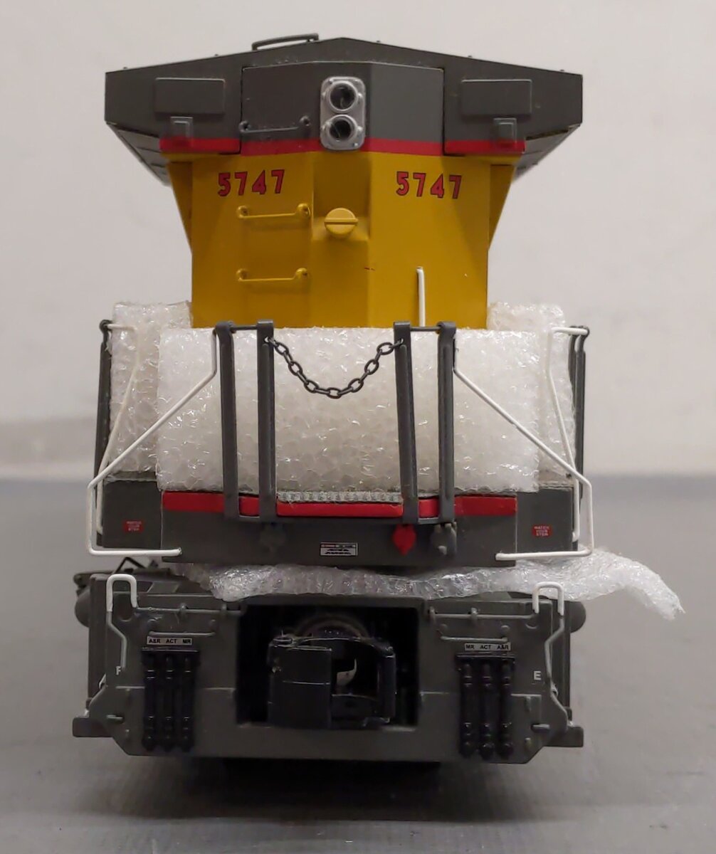 MTH 20-20012-1 O Gauge Union Pacific AC4400cw Diesel Engine w/PS2 #5747 EX/Box