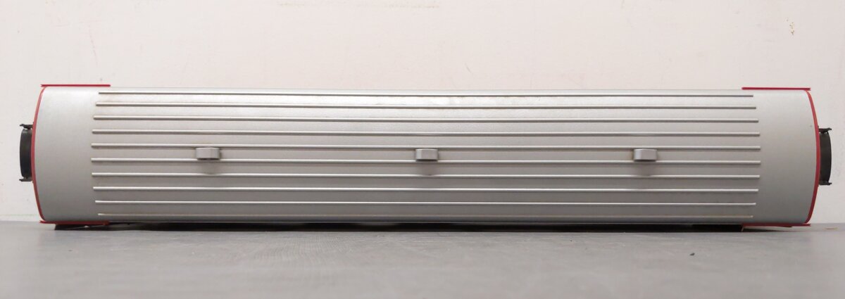 LGB 3067 G Scale Swiss 1st Class Rhatische Bahn Passenger Car (Metal Wheels) LN