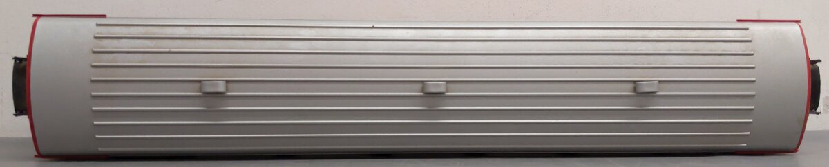 LGB 33670 G Scale RhB Passenger Car - Metal Wheels LN