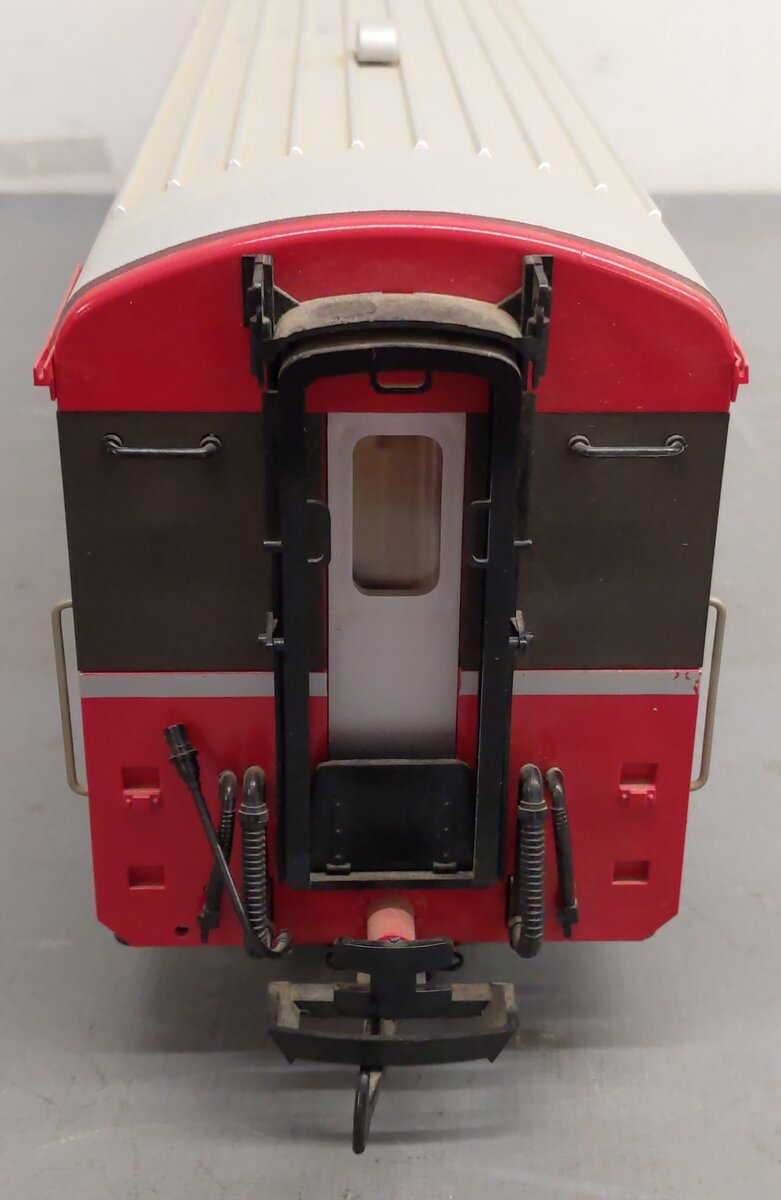 LGB 33670 G Scale RhB Passenger Car - Metal Wheels LN