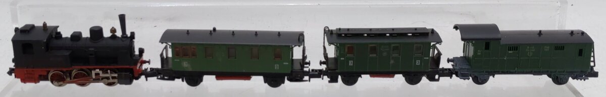 Arnold Rapido 045 N Scale Steam Engine & Passenger Car Starter Set EX/Box