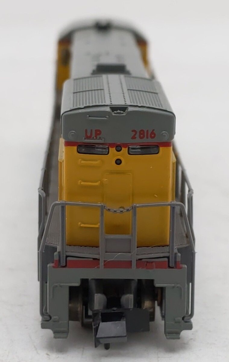 Kato 176-17C N Union Pacific GE U30C Diesel Locomotive #2816 EX/Box