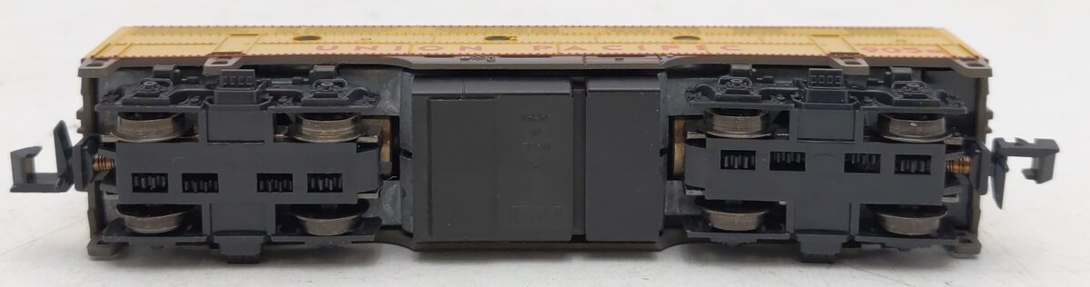 Kato 176-083 N Scale Union Pacific F3B Diesel Phase II #905B EX/Box