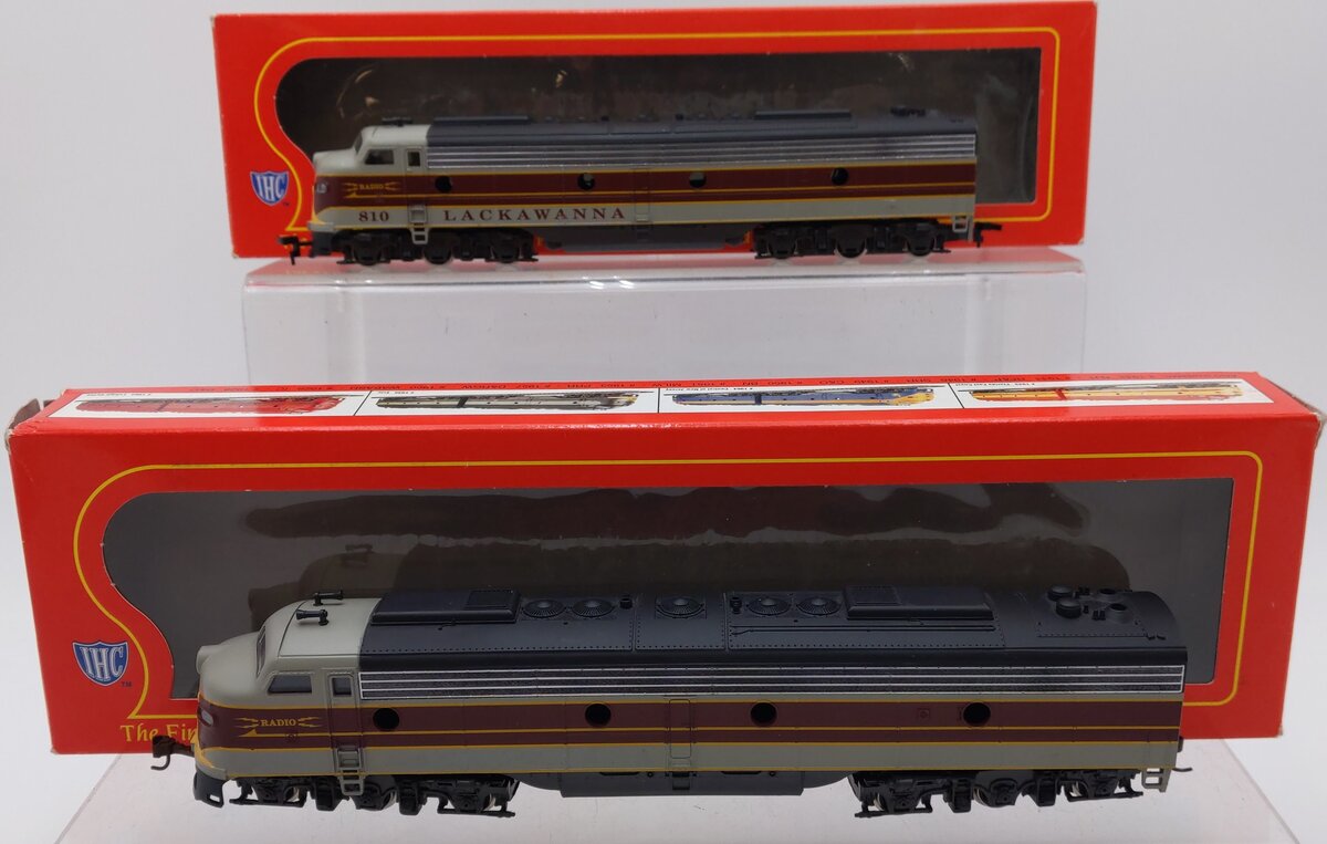IHC 1972 HO Scale Lackawanna E-8A Diesel AB Set #810/#811/Box