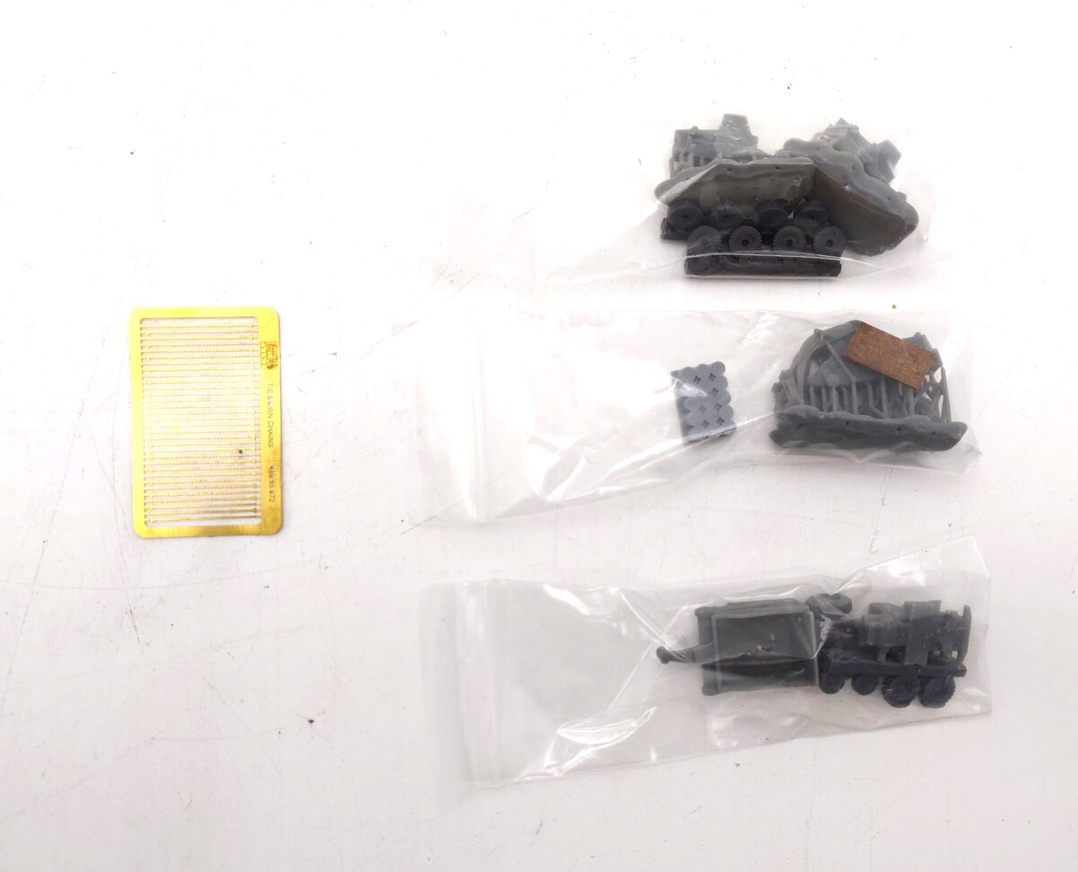 Micro-Trains 99301940 N PRR Flatcar Set w/Construction Equipment (Set of 3) NIB