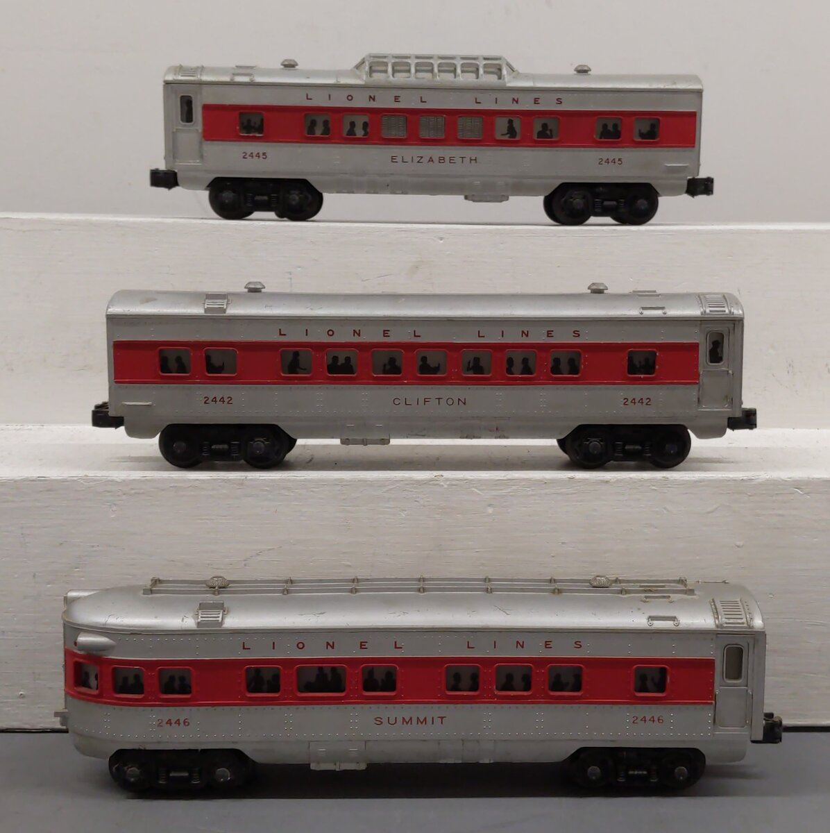 Lionel Vintage O Lionel Lines Passenger Cars: 2442, 2445, 2446 [3] EX