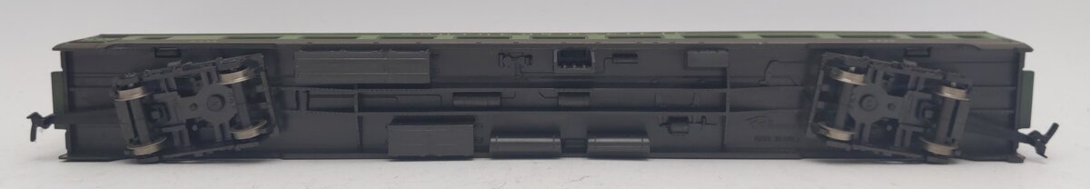 AHM 6443 HO Scale Northern Pacific 1935 Coach Car #6443 EX/Box