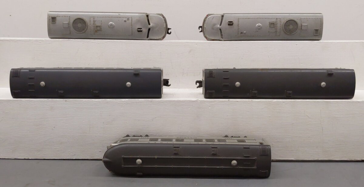 Lionel 1464W Vintage O 2032 Passenger Train Set w/ 2032AA Set, 2421, 2422 & 2423 EX