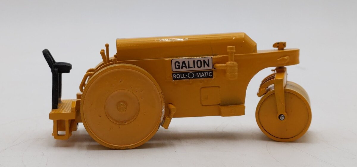1:50 Scale Galion Chief Roll-O-Matic 3 Drum Breakdown Roller VG