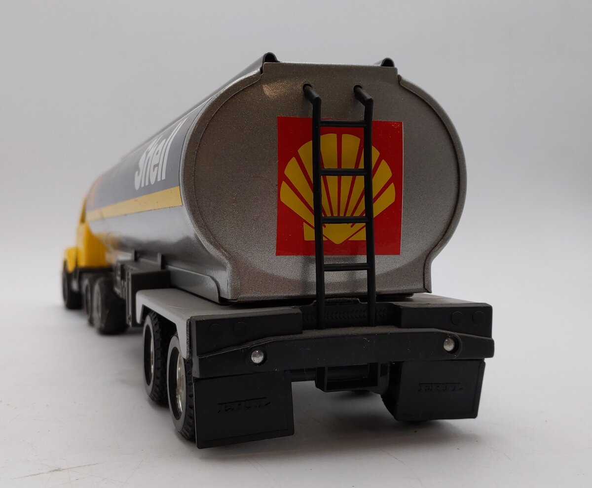 Ertl 9963 1:32 Shell Super Tanker Model Vehicle VG/Box