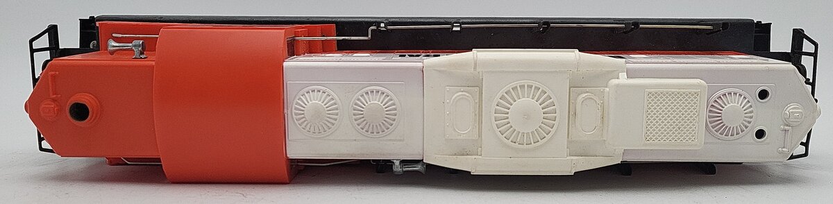Lionel 6-8030 O Gauge Illinois Central GP-9 Diesel Locomotive #8030 EX