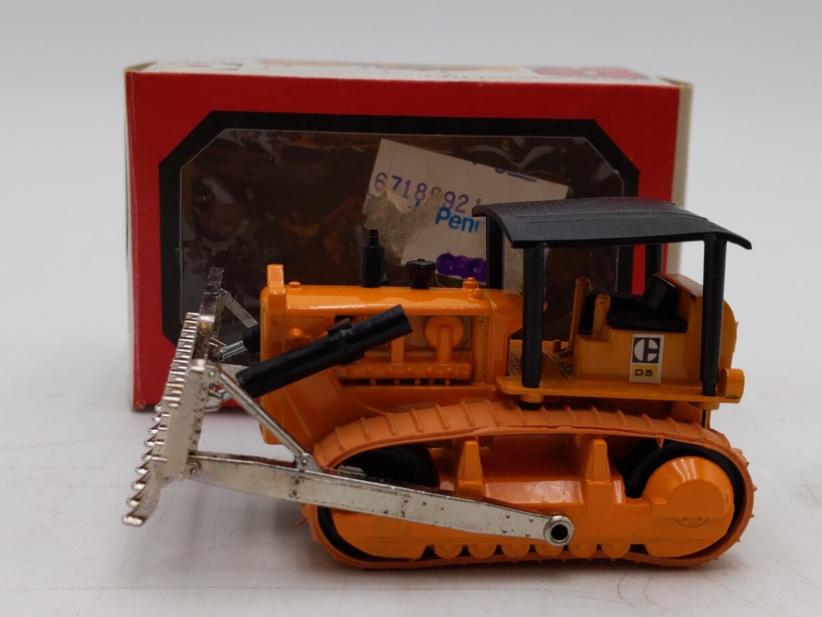 Grip Zechin 1:70 Scale #8 Caterpillar D5 Rakedozer LN/Box