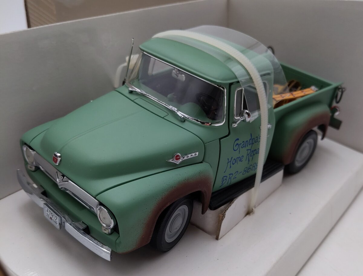First Gear 1:25 Scale 1956 Ford F-100 Pickup Truck LN/Box