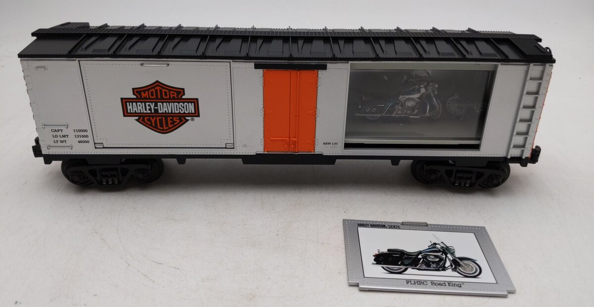 MTH 30-74293 O Gauge Harley-Davidson 40' Window Box Car with 2 2001 Road King VG/Box