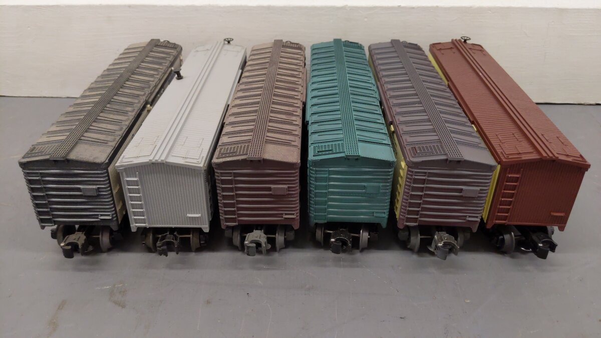 Lionel O Assorted Freight Cars 5701, 5735, 5707, 5700, 5708, 5706 [6] EX/Box