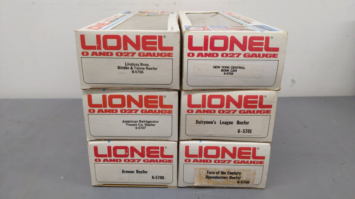 Lionel O Assorted Freight Cars 5701, 5735, 5707, 5700, 5708, 5706 [6] EX/Box