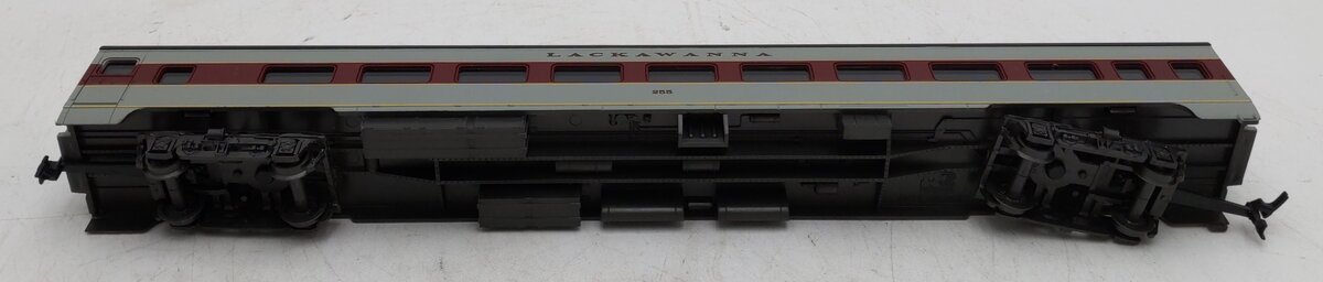 AHM 6404-L HO Lackawanna Coach Car #255 EX/Box