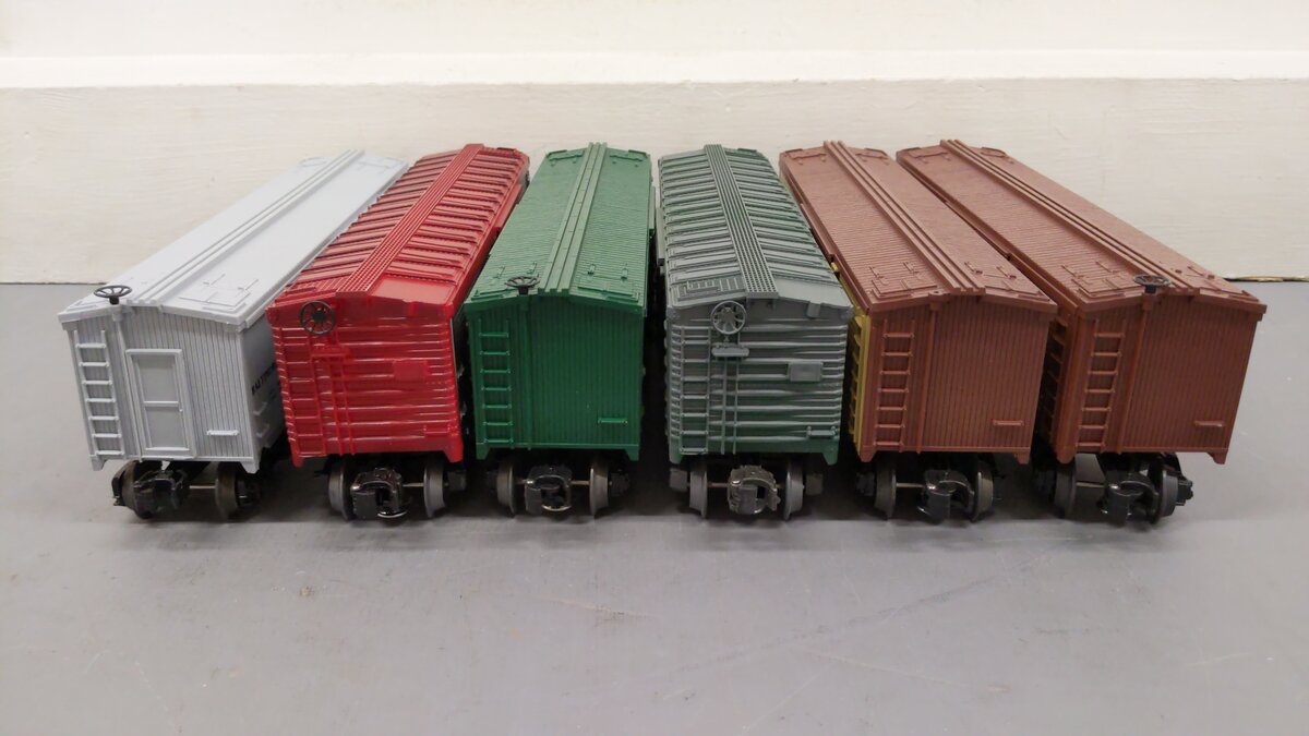 Lionel O Assorted Freight Cars 5739, 5704, 5710, 5711, 5709, 5702 [6] EX/Box