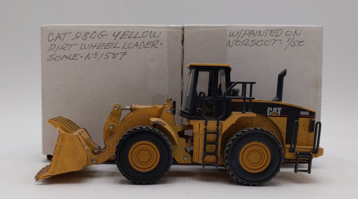 Norscot 1:50 Scale Caterpillar CAT 980G Yellow Dirt Wheel Loader - Weathered VG