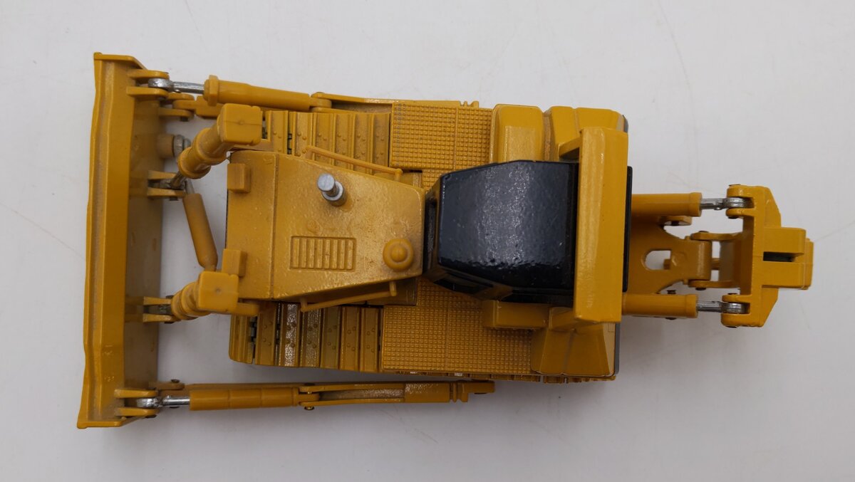 Unknown Manufacturer 1:34 Scale Chinese SD8 Dozer With Ripper VG