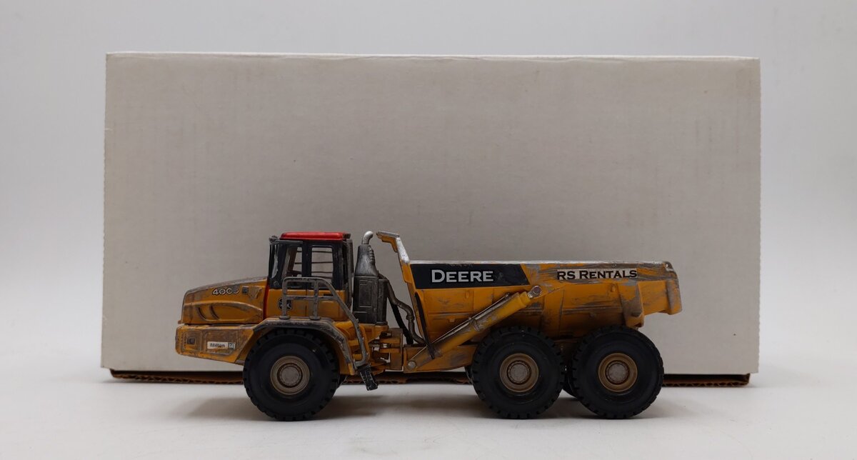 ERTL 1:50 Scale John Deere 400D Articulated Dump Truck - Weathered