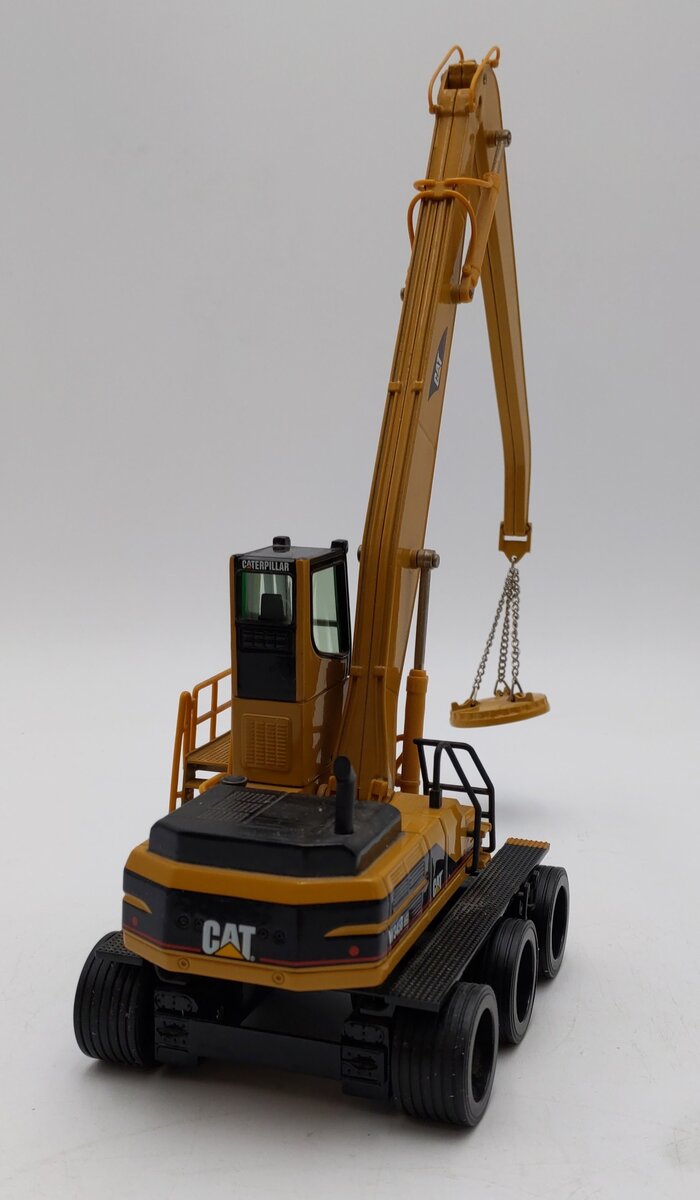 Norscot 1:50 Scale Caterpillar CAT W345B 3 Axle Material Handling Excavator VG