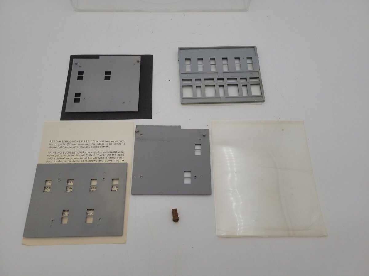 Magnuson Models M402 HO Scale The Gemini Building Styrene Structure Kit EX/Box