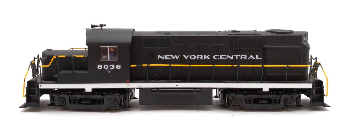 Atlas 8386 HO New York Central RS-32 Diesel Locomotive #8036 EX/Box