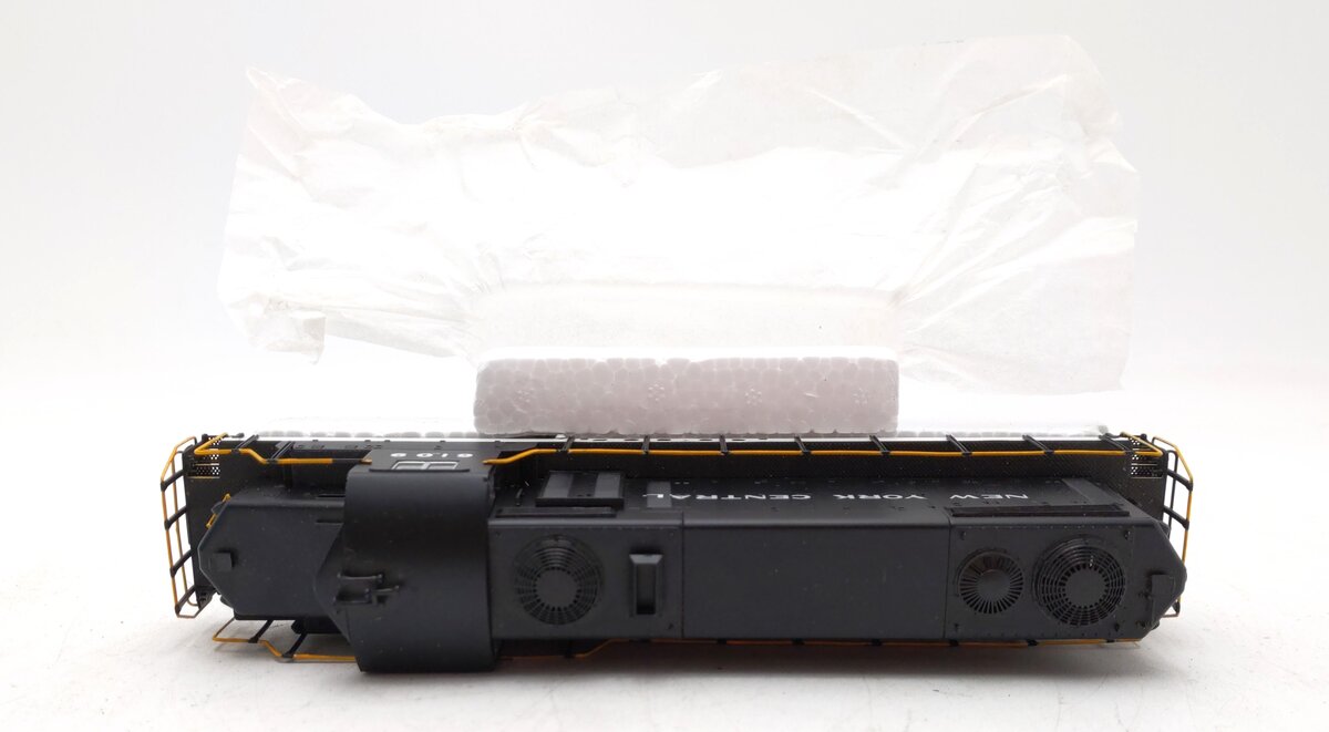 Proto 2000 8066 HO Scale New York Central EMD GP20 Diesel Locomotive #6109 LN/Box