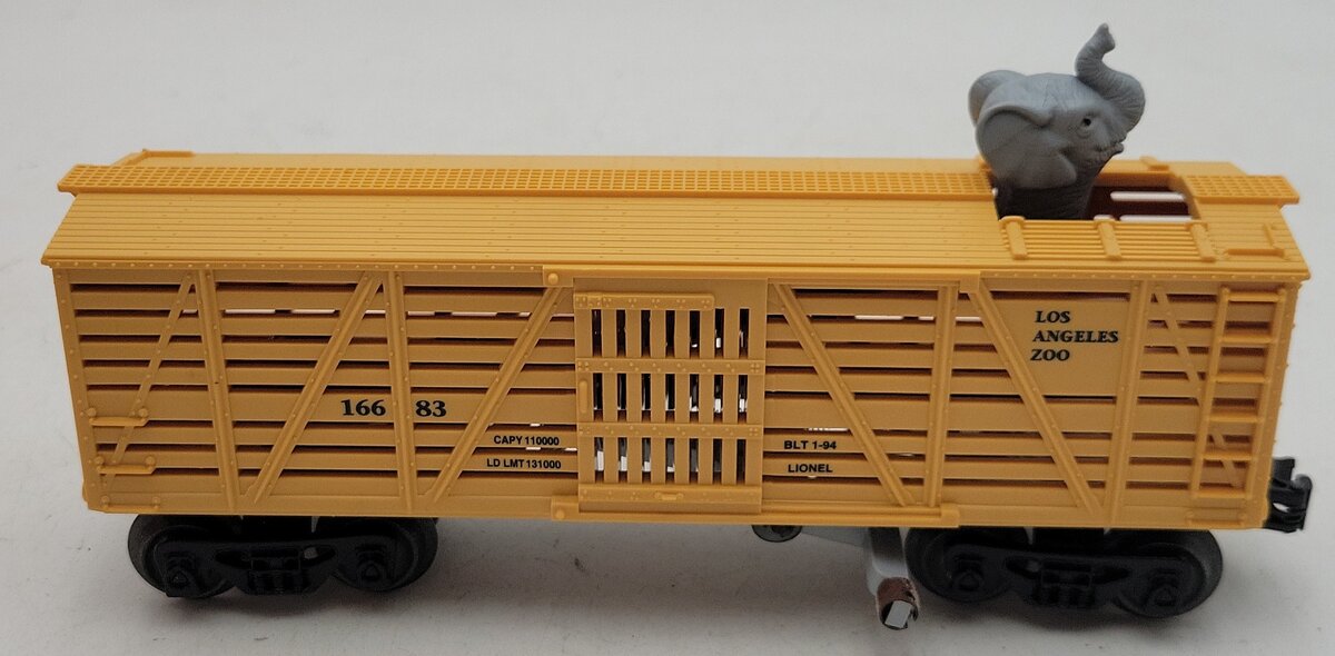 Lionel 6-16683 O Gauge Los Angeles Zoo Operating Elephant Car LN/Box
