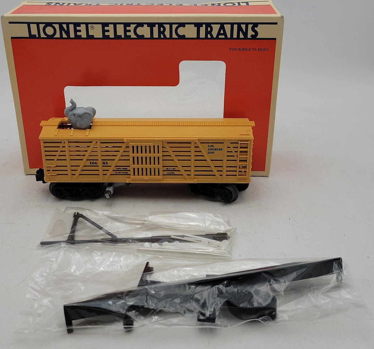 Lionel 6-16683 O Gauge Los Angeles Zoo Operating Elephant Car LN/Box