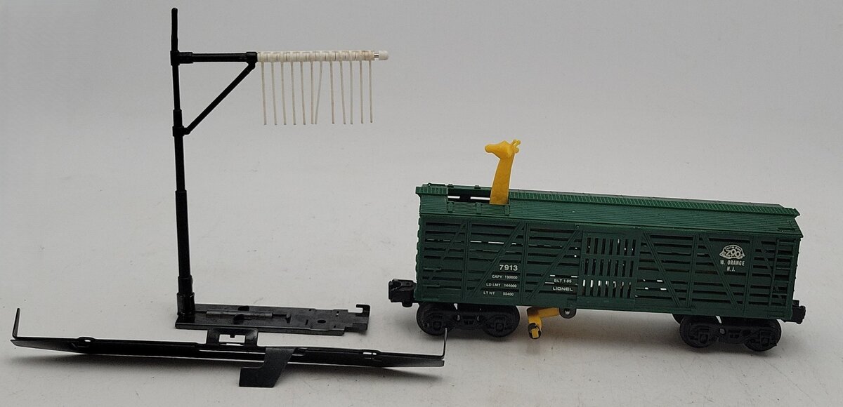 Lionel 6-7913 O Gauge Turtleback Zoo Operating Giraffe Car EX