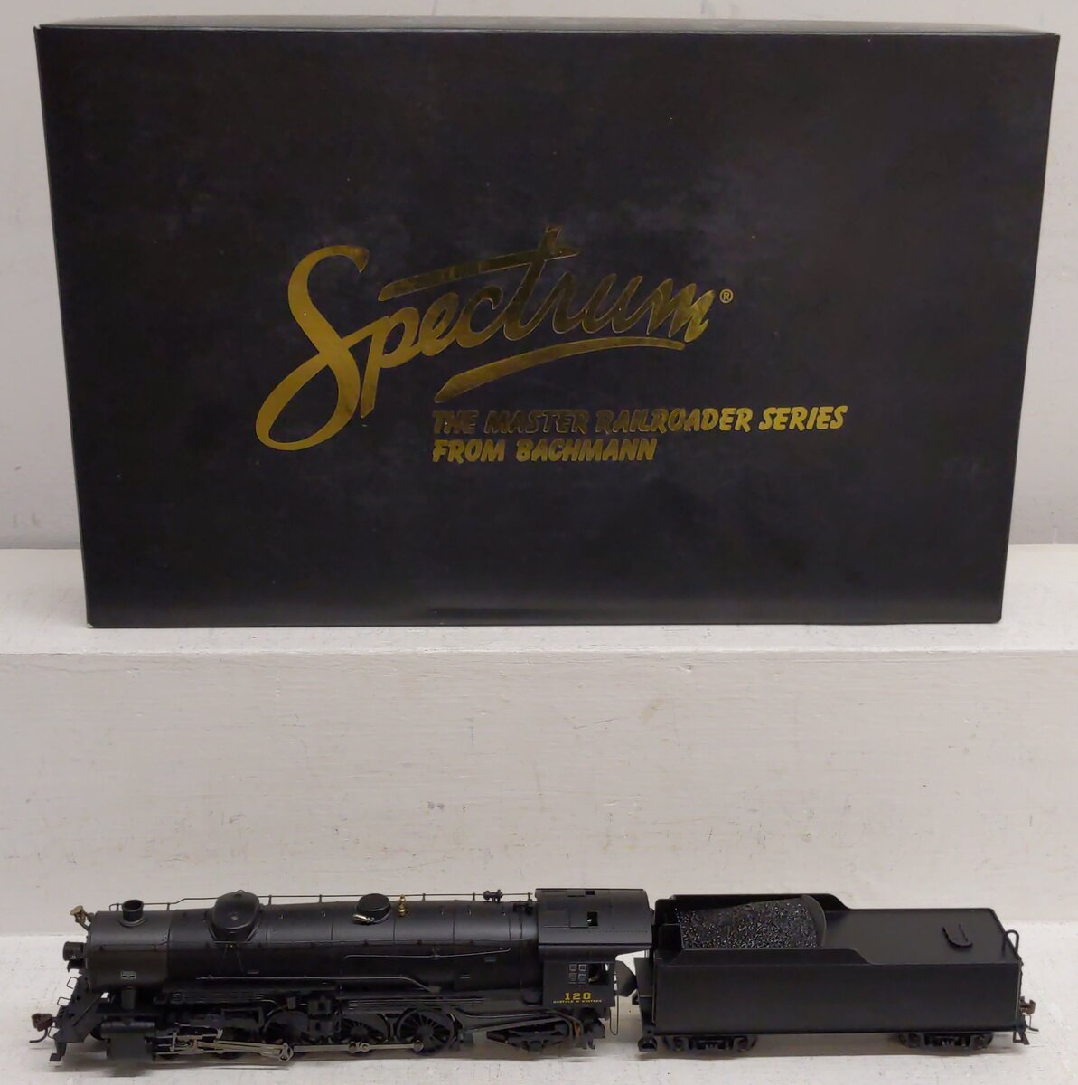 Bachmann 82504 HO Norfolk & Western USRA Heavy Mountain 4-8-2 Steam Locomotive EX/Box