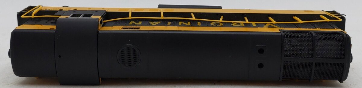 Spectrum 81226 HO Virginian FM H16-44 Baby Train Master Diesel Locomotive #33 VG/Box