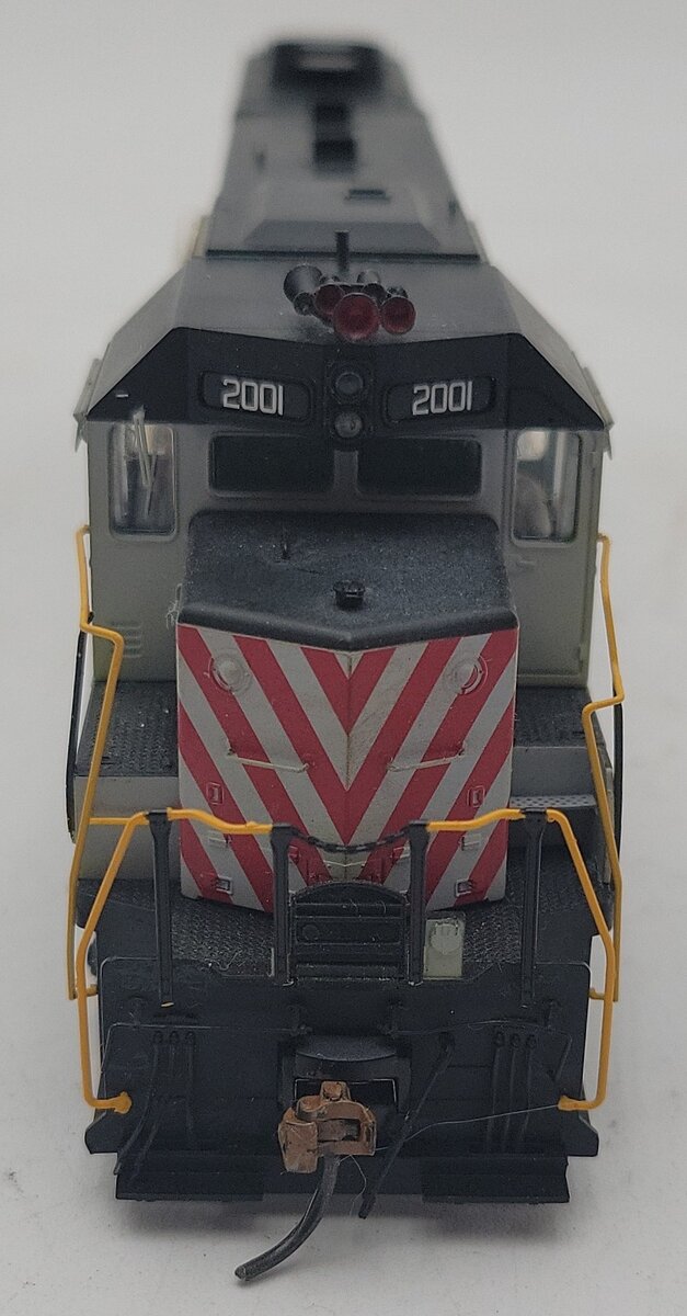 Atlas 9113 HO Scale Norfolk Southern EMD GP38 Diesel Locomotive #2001 w/DCC VG/Box