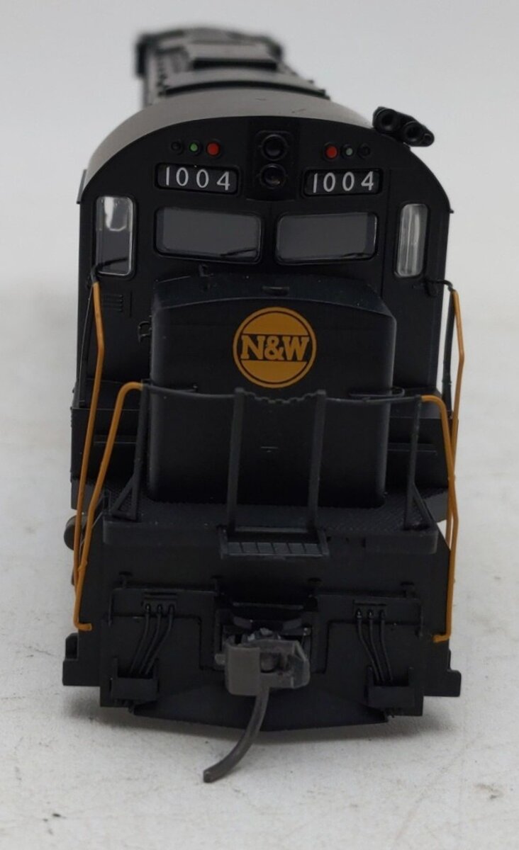 Atlas 9365 HO Scale N&W C425 Powered Diesel Locomotive #1004 EX/Box