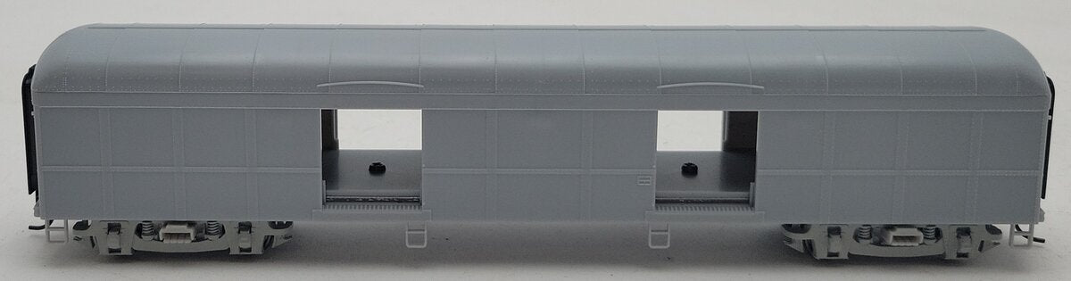 Walthers 932-5870 HO Scale Undecorated B60B Baggage Car NIB