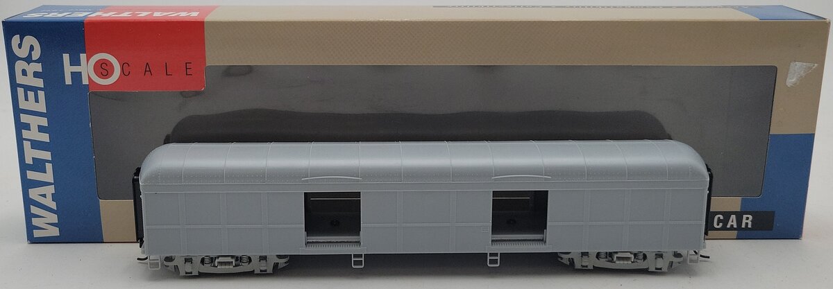 Walthers 932-5870 HO Scale Undecorated B60B Baggage Car NIB