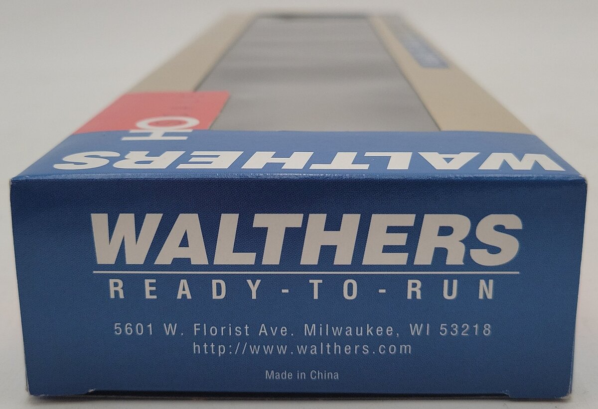 Walthers 932-5870 HO Scale Undecorated B60B Baggage Car NIB